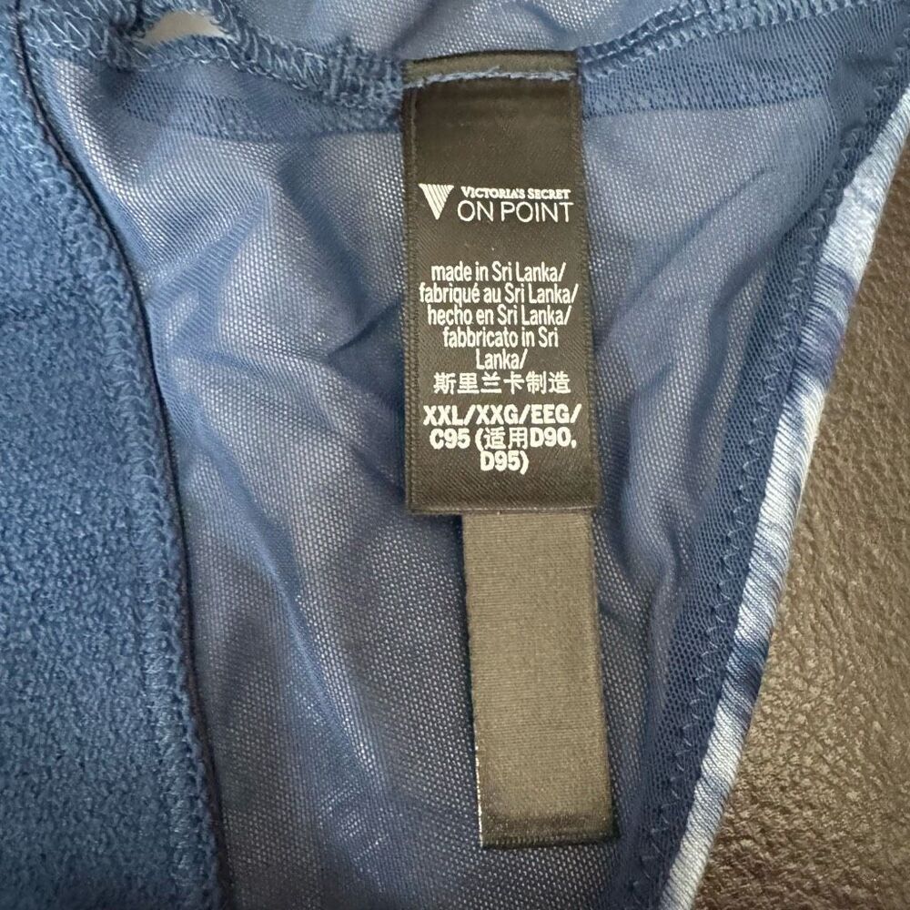 NWT (XXL) Victoria’s Secret live on point strappy back sports bra - Blue/White - Picture 3 of 4